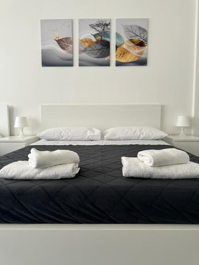 Quintino Sella Hotel Bari Buitenkant foto